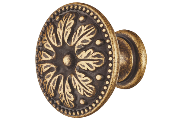 Furniture knob, Traditional